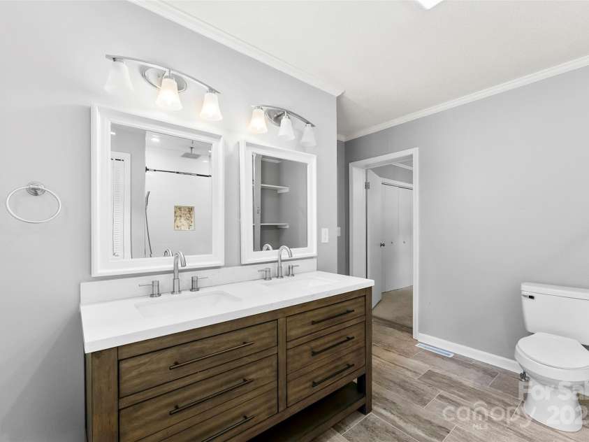 228 Tot Dellinger Road, Cherryville, NC 28021.  MLS# CAR4227724, YatesRealty ID 14018. 