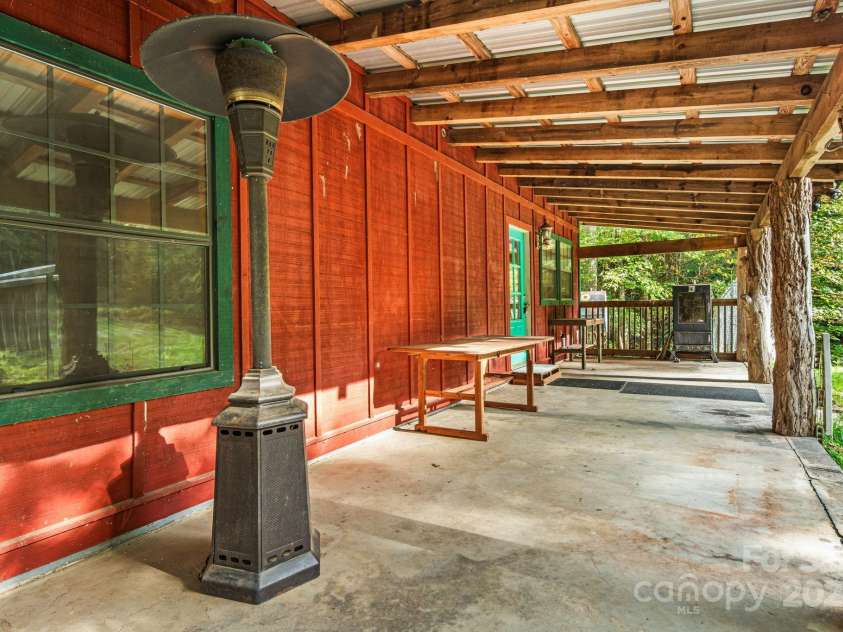 206 Willow Lane, Rosman, NC 28772.  MLS# CAR4290830, YatesRealty ID 1402. Covered Front Porch