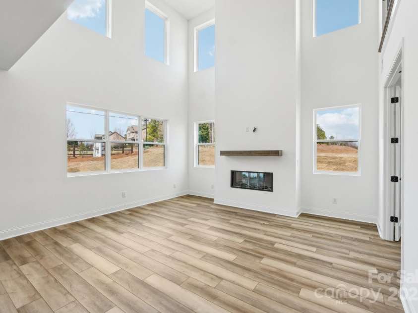 604 Hyder Trail, Tega Cay, SC 29708.  MLS# CAR4214719, YatesRealty ID 1402. Great Room