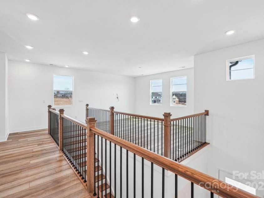 604 Hyder Trail, Tega Cay, SC 29708.  MLS# CAR4214719, YatesRealty ID 1402. Loft