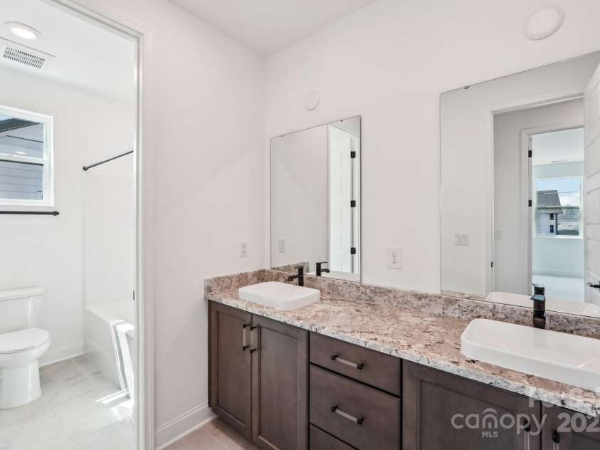 604 Hyder Trail, Tega Cay, SC 29708.  MLS# CAR4214719, YatesRealty ID 1402. Secondary Bath