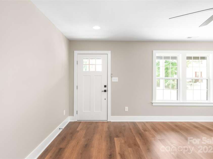 640 Central Drive, Concord, NC 28027.  MLS# CAR4251156, YatesRealty ID 14022. 