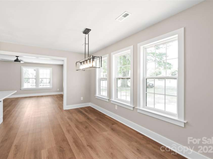 640 Central Drive, Concord, NC 28027.  MLS# CAR4251156, YatesRealty ID 14022. 