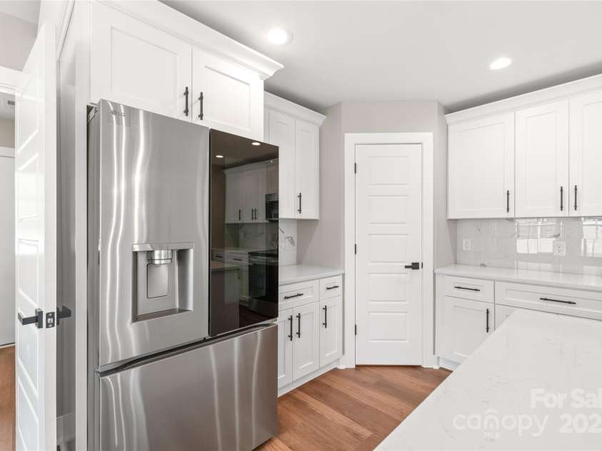 640 Central Drive, Concord, NC 28027.  MLS# CAR4251156, YatesRealty ID 14022. 