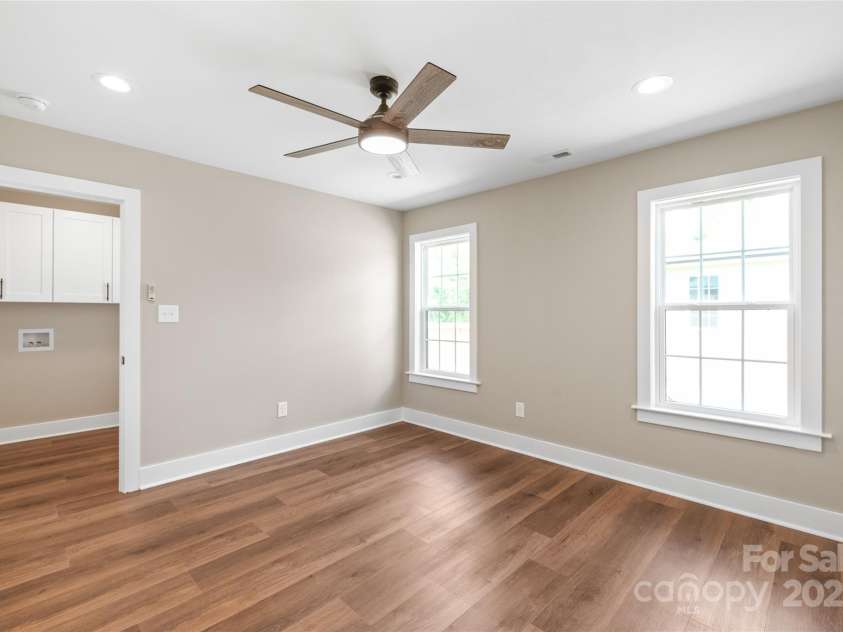 640 Central Drive, Concord, NC 28027.  MLS# CAR4251156, YatesRealty ID 14022. 