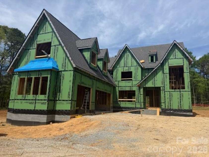 7209 Alexander Road, Charlotte, NC 28270.  MLS# CAR4325896, YatesRealty ID 14022. 