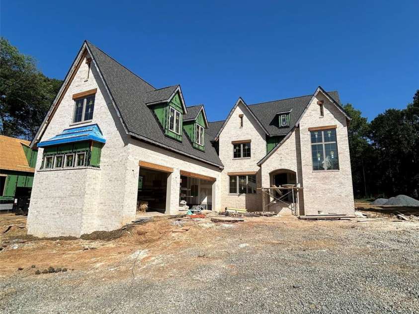 7209 Alexander Road, Charlotte, NC 28270.  MLS# CAR4325896, YatesRealty ID 14022. 