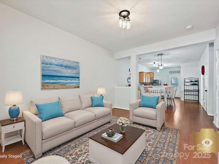 2731 Meadow Knoll Drive, Charlotte, NC 28269.  MLS# CAR4246809, YatesRealty ID 14023. 