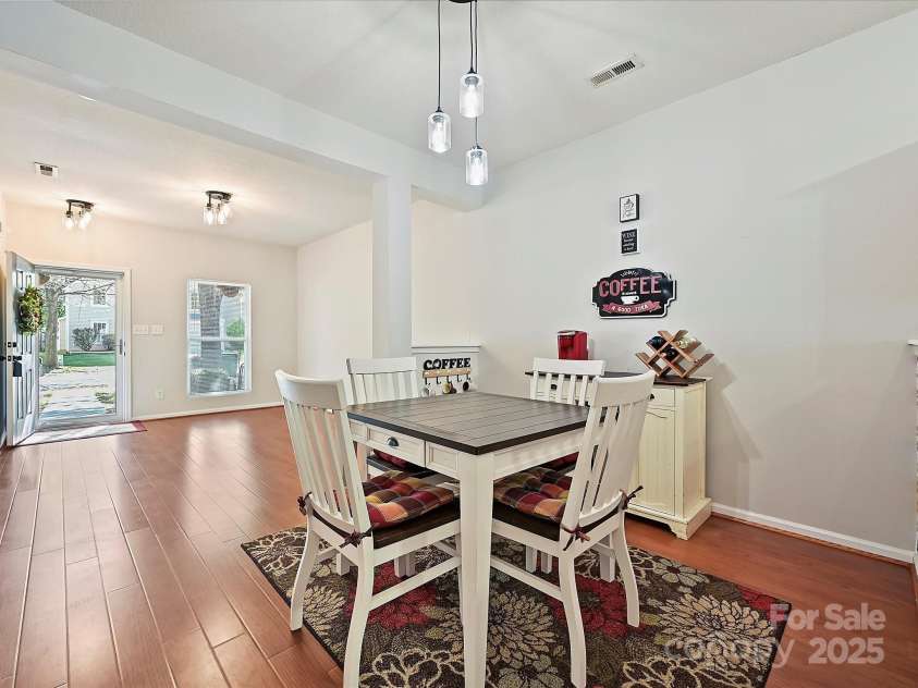 2731 Meadow Knoll Drive, Charlotte, NC 28269.  MLS# CAR4246809, YatesRealty ID 14023. 