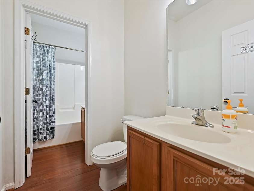 2731 Meadow Knoll Drive, Charlotte, NC 28269.  MLS# CAR4246809, YatesRealty ID 14023. 