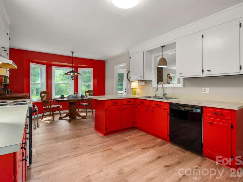 5219 New Town Road, Waxhaw, NC 28173.  MLS# CAR4355983, YatesRealty ID 14024. 