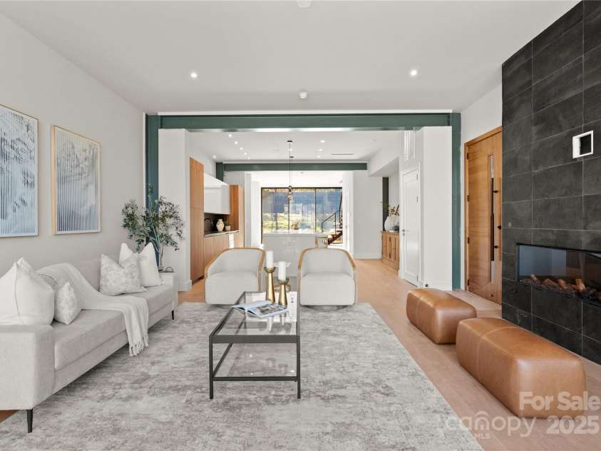 4026 Chevington Road, Charlotte, NC 28226.  MLS# CAR4205669, YatesRealty ID 14028. 