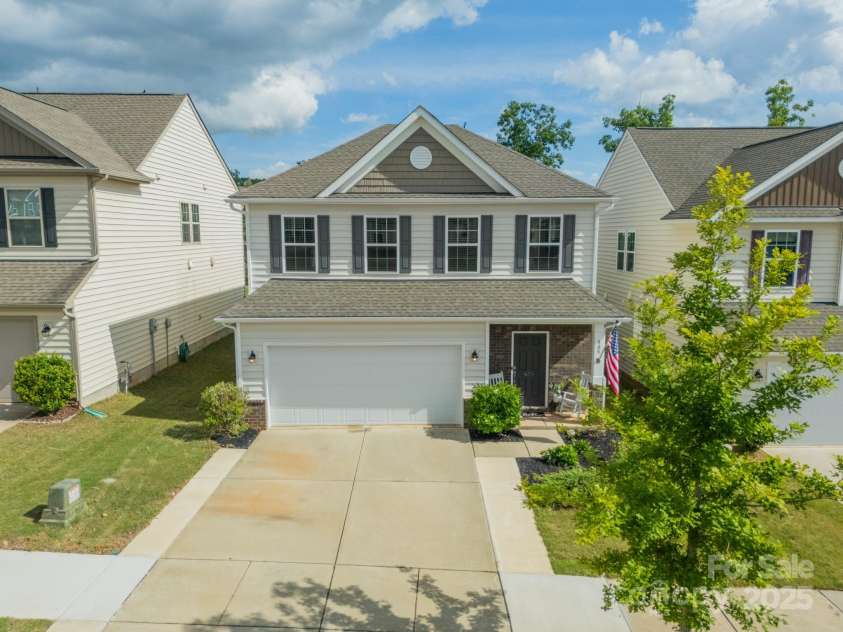509 Silers Bald Drive, Fort Mill, SC 29715.  MLS# CAR4256229, YatesRealty ID 14029. 