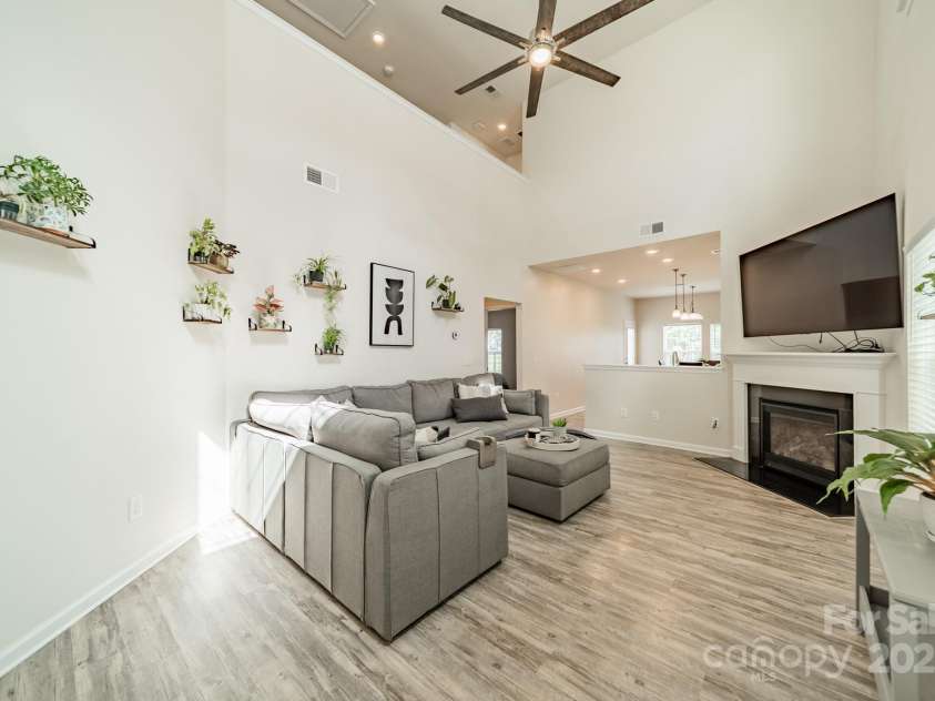 509 Silers Bald Drive, Fort Mill, SC 29715.  MLS# CAR4256229, YatesRealty ID 14029. 