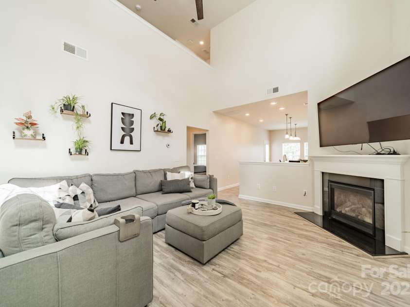 509 Silers Bald Drive, Fort Mill, SC 29715.  MLS# CAR4256229, YatesRealty ID 14029. 