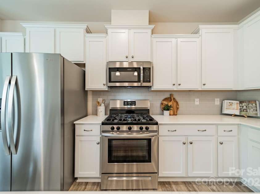 509 Silers Bald Drive, Fort Mill, SC 29715.  MLS# CAR4256229, YatesRealty ID 14029. 