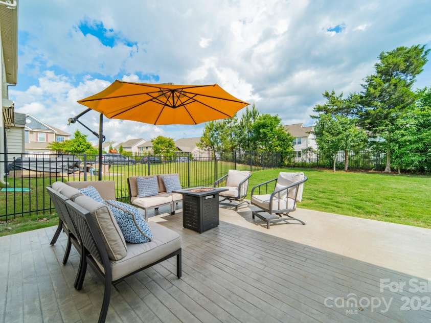 509 Silers Bald Drive, Fort Mill, SC 29715.  MLS# CAR4256229, YatesRealty ID 14029. 