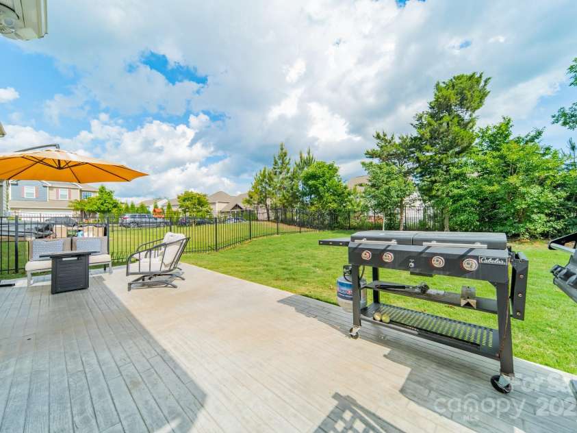 509 Silers Bald Drive, Fort Mill, SC 29715.  MLS# CAR4256229, YatesRealty ID 14029. 