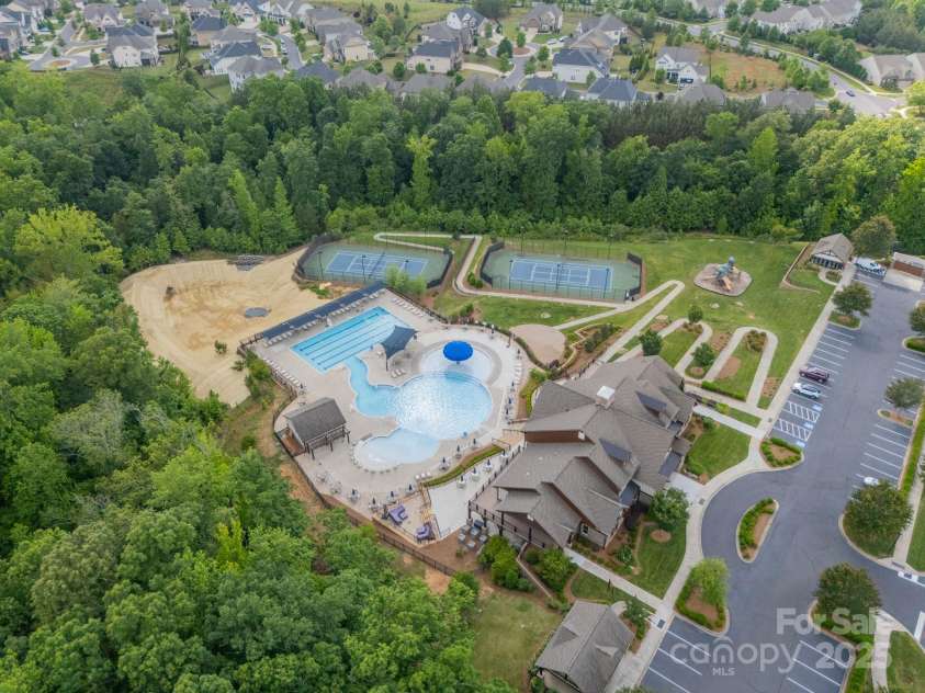 509 Silers Bald Drive, Fort Mill, SC 29715.  MLS# CAR4256229, YatesRealty ID 14029. 