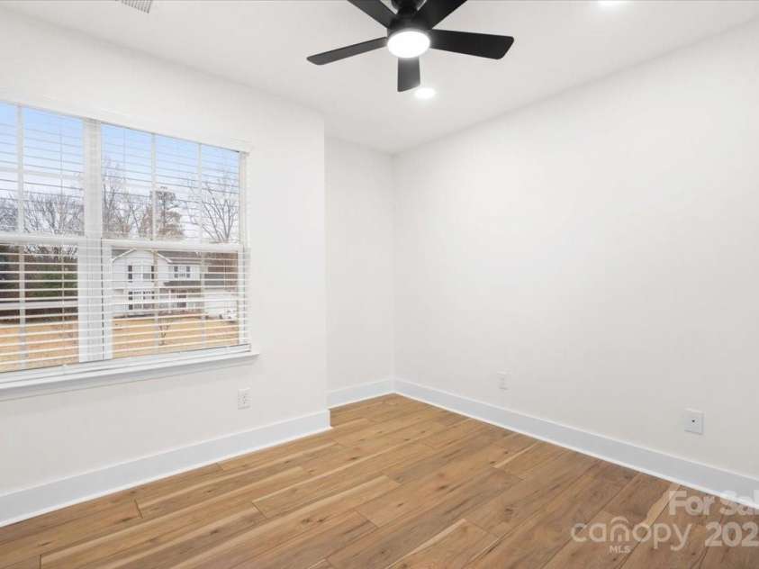 130 Valley Glen Drive, Troutman, NC 28166.  MLS# CAR4258057, YatesRealty ID 1403. 