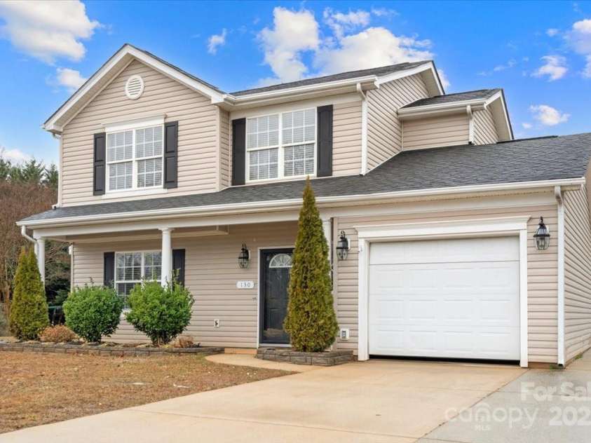 130 Valley Glen Drive, Troutman, NC 28166.  MLS# CAR4258057, YatesRealty ID 1403. 