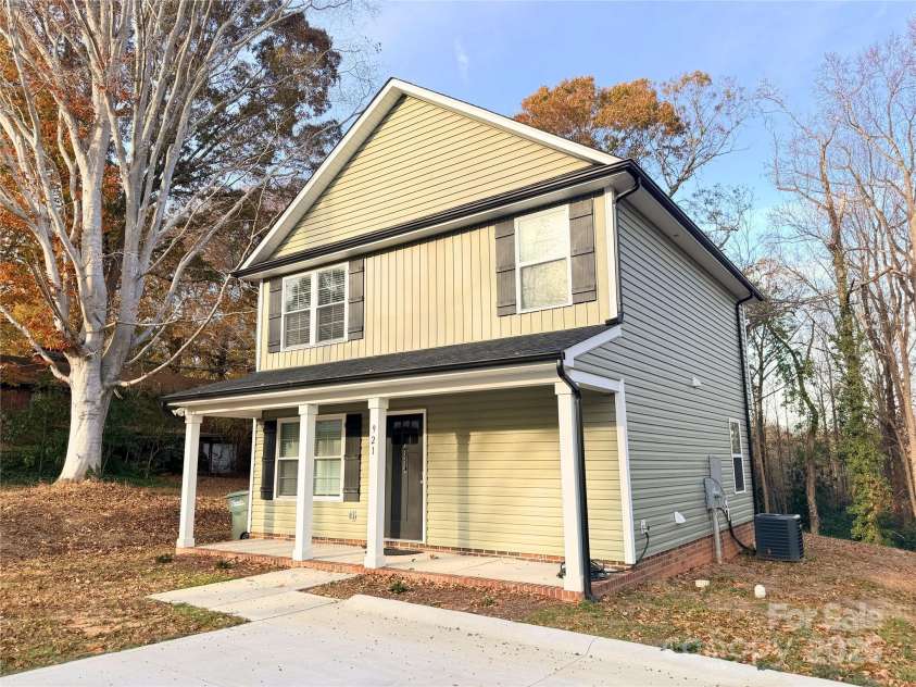 921 Pineridge Street, Concord, NC 28025.  MLS# CAR4331107, YatesRealty ID 1403. 