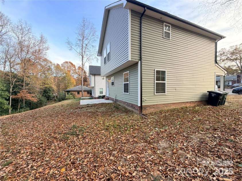921 Pineridge Street, Concord, NC 28025.  MLS# CAR4331107, YatesRealty ID 1403. 