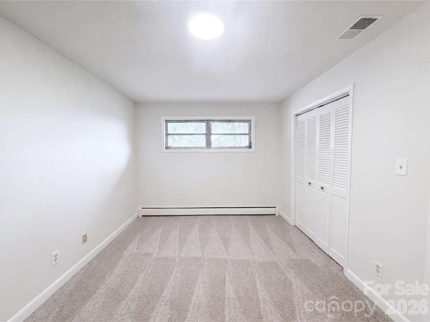 1580 Cloaninger Avenue, Statesville, NC 28625.  MLS# CAR4392487, YatesRealty ID 14032. 