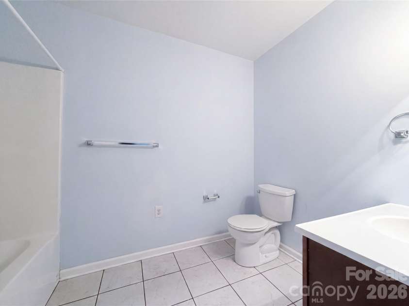 1580 Cloaninger Avenue, Statesville, NC 28625.  MLS# CAR4392487, YatesRealty ID 14032. 