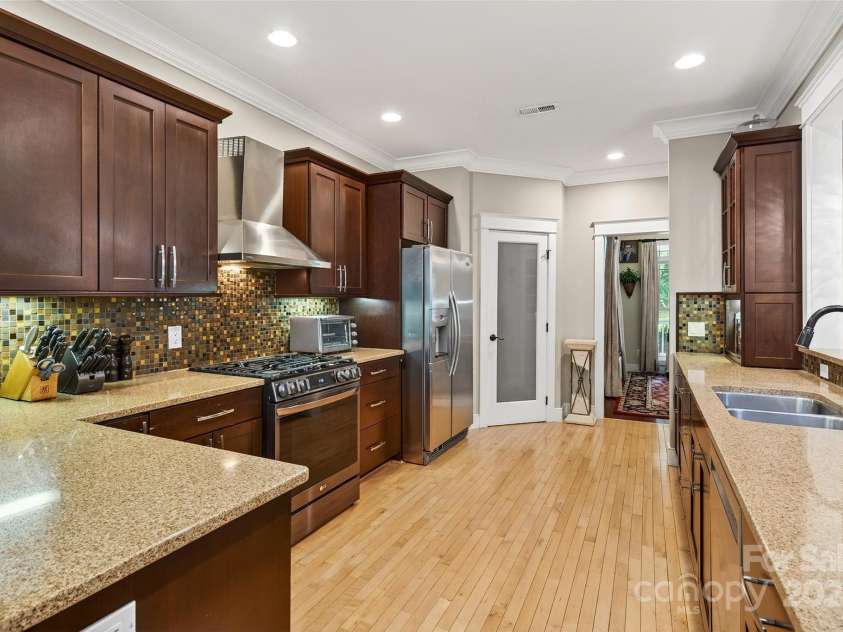 53 Sovereign Lane, Fairview, NC 28730.  MLS# CAR4213387, YatesRealty ID 14032. 