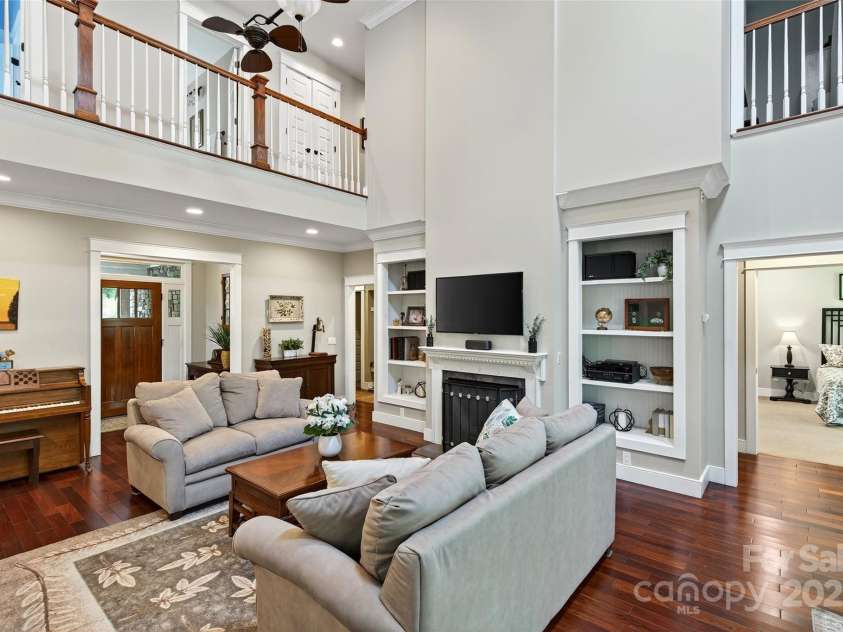 53 Sovereign Lane, Fairview, NC 28730.  MLS# CAR4213387, YatesRealty ID 14032. 