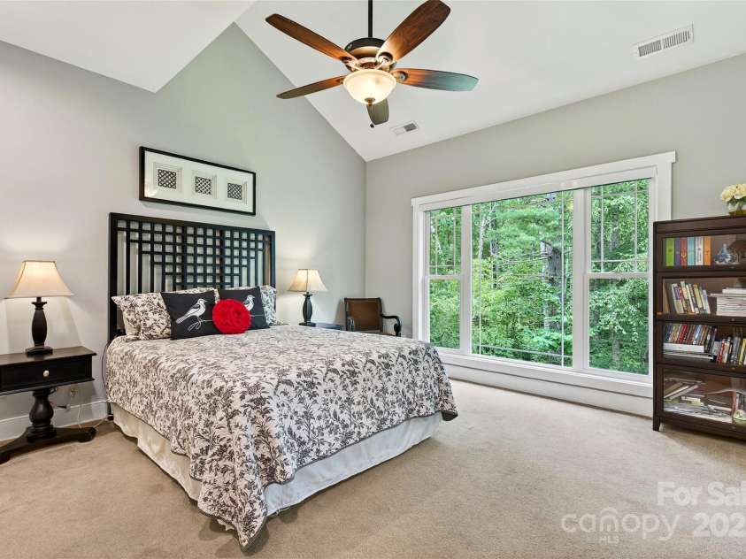 53 Sovereign Lane, Fairview, NC 28730.  MLS# CAR4213387, YatesRealty ID 14032. 