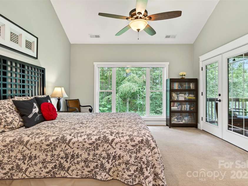 53 Sovereign Lane, Fairview, NC 28730.  MLS# CAR4213387, YatesRealty ID 14032. 