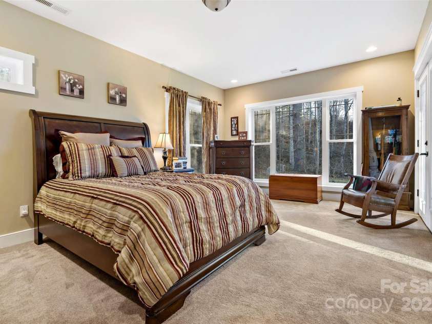 53 Sovereign Lane, Fairview, NC 28730.  MLS# CAR4213387, YatesRealty ID 14032. 