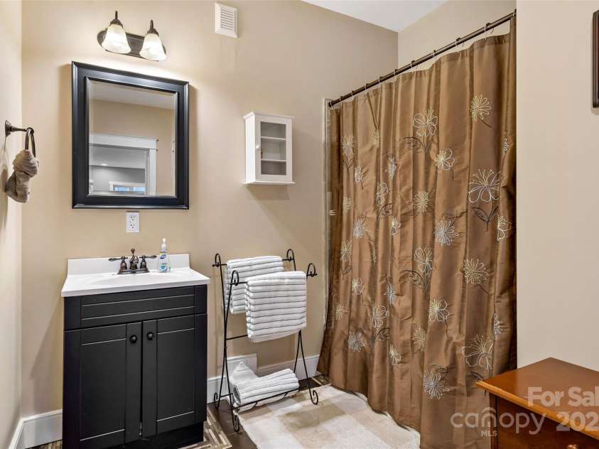 53 Sovereign Lane, Fairview, NC 28730.  MLS# CAR4213387, YatesRealty ID 14032. 