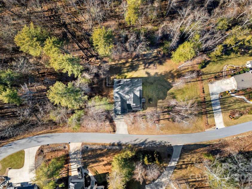 53 Sovereign Lane, Fairview, NC 28730.  MLS# CAR4213387, YatesRealty ID 14032. Location...