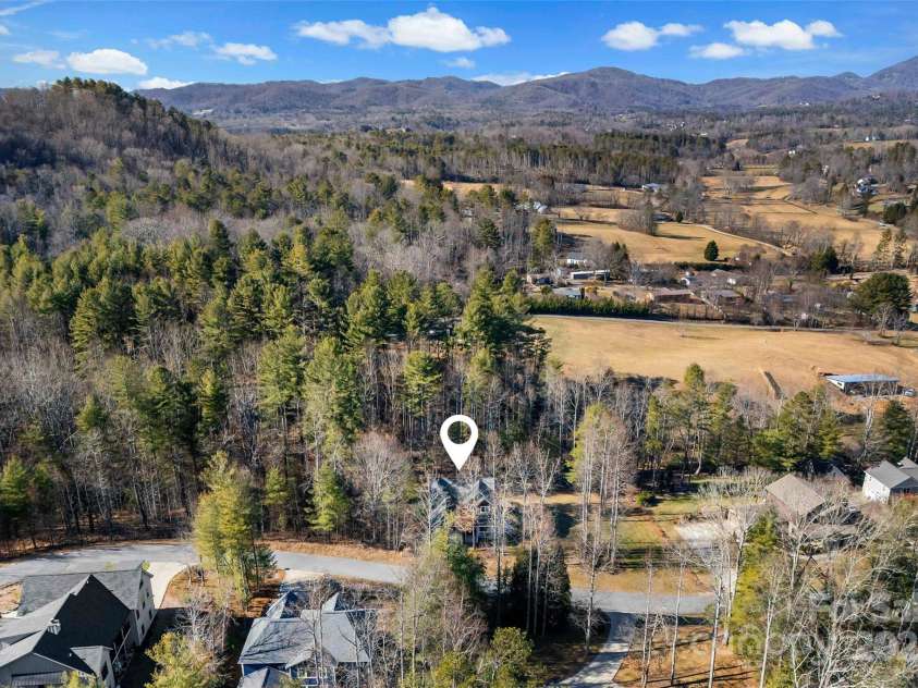 53 Sovereign Lane, Fairview, NC 28730.  MLS# CAR4213387, YatesRealty ID 14032. Location...