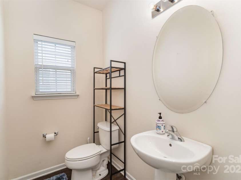 13612 Singleleaf Lane, Charlotte, NC 28278.  MLS# CAR4257582, YatesRealty ID 14033. 