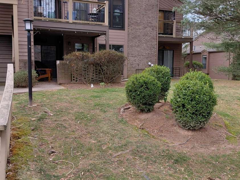 36 Ravencroft Lane, Asheville, NC 28803.  MLS# CAR4352212, YatesRealty ID 14033. 