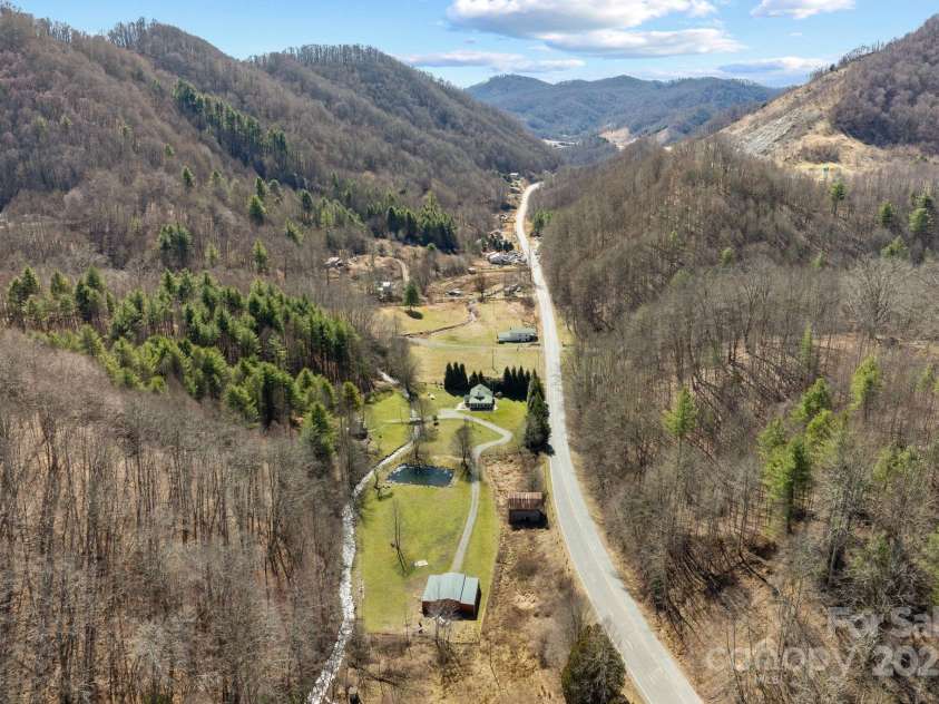 12892 US 23 Highway, Mars Hill, NC 28754.  MLS# CAR4229377, YatesRealty ID 14034. 