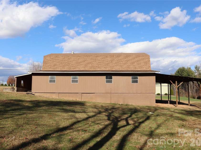 3041 Heffner Place, Hudson, NC 28638.  MLS# CAR4322799, YatesRealty ID 14034. 