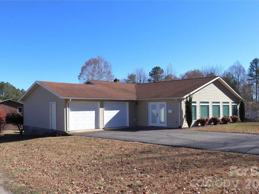 3041 Heffner Place, Hudson, NC 28638.  MLS# CAR4322799, YatesRealty ID 14034. 