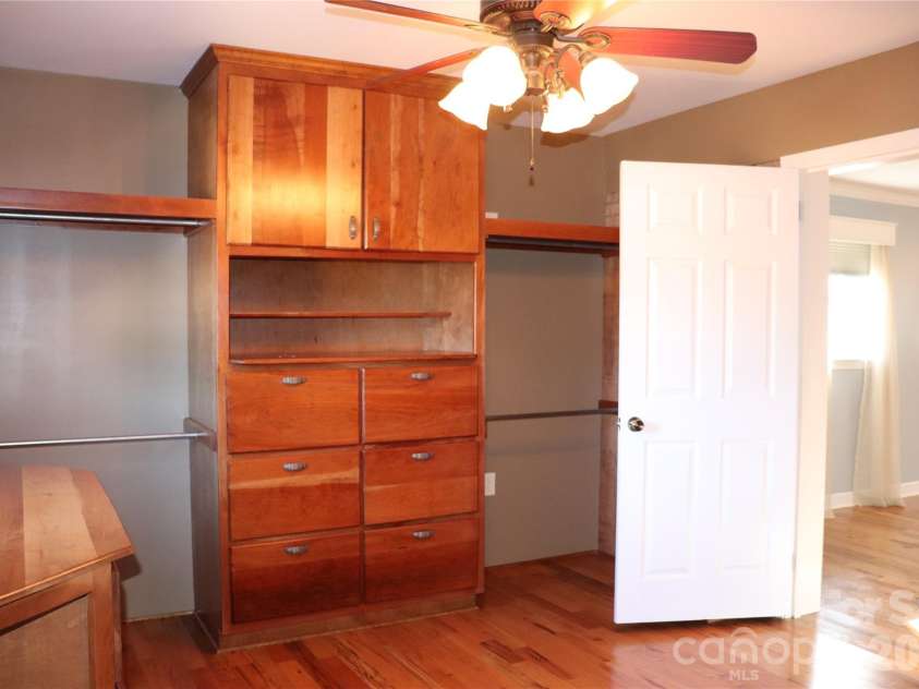 3041 Heffner Place, Hudson, NC 28638.  MLS# CAR4322799, YatesRealty ID 14034. 