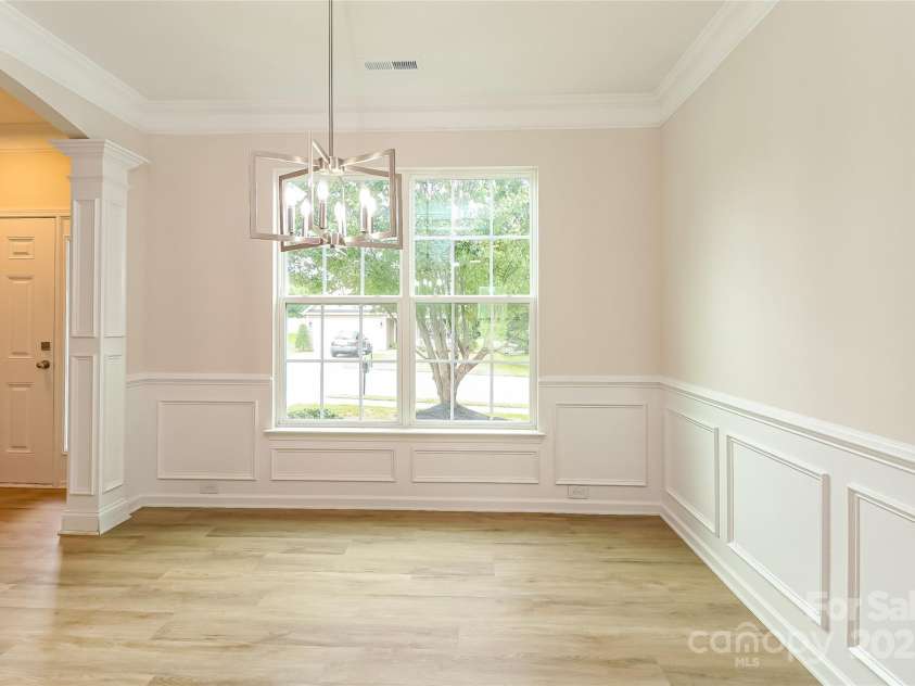200 Kingston Drive, Mount Holly, NC 28120.  MLS# CAR4332659, YatesRealty ID 14035. 