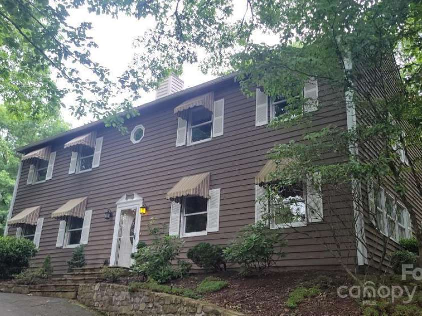 16 Cedar Drive, Mills River, NC 28759.  MLS# CAR4148510, YatesRealty ID 14036. 