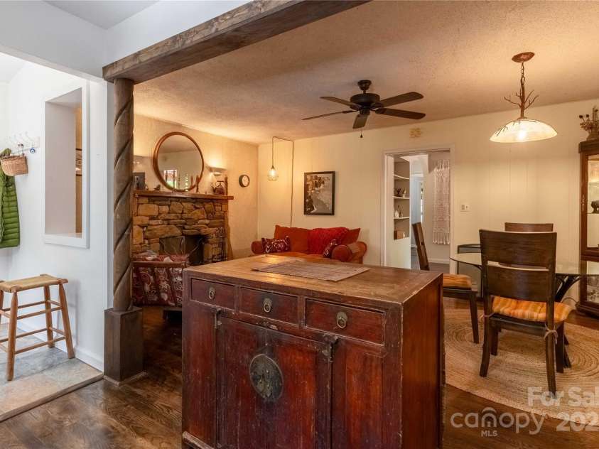 100 Park Ridge Avenue, Swannanoa, NC 28778.  MLS# CAR4253460, YatesRealty ID 14037. 