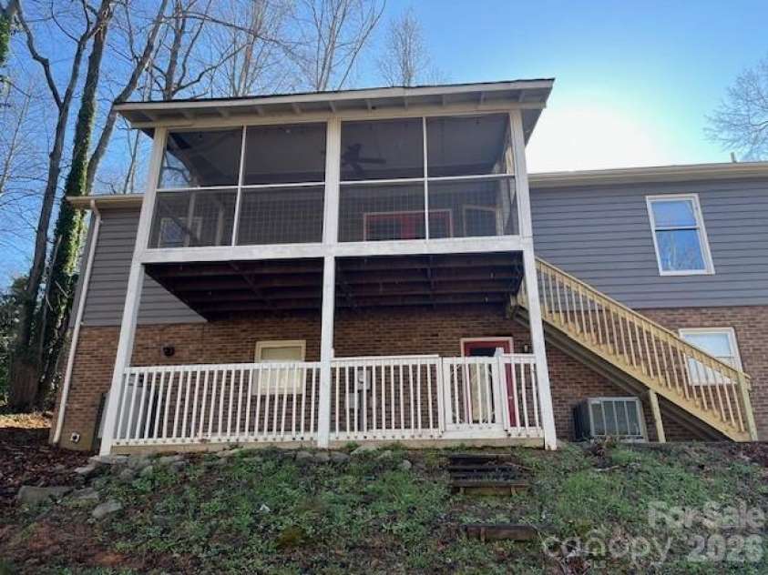 1503 Indian Hills Drive, Lenoir, NC 28645.  MLS# CAR4354069, YatesRealty ID 14038. 