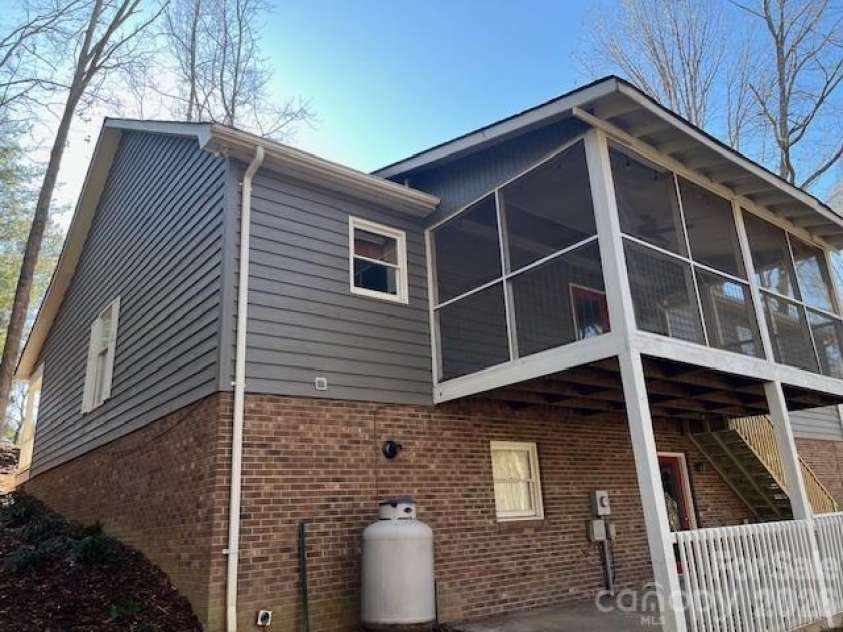 1503 Indian Hills Drive, Lenoir, NC 28645.  MLS# CAR4354069, YatesRealty ID 14038. 