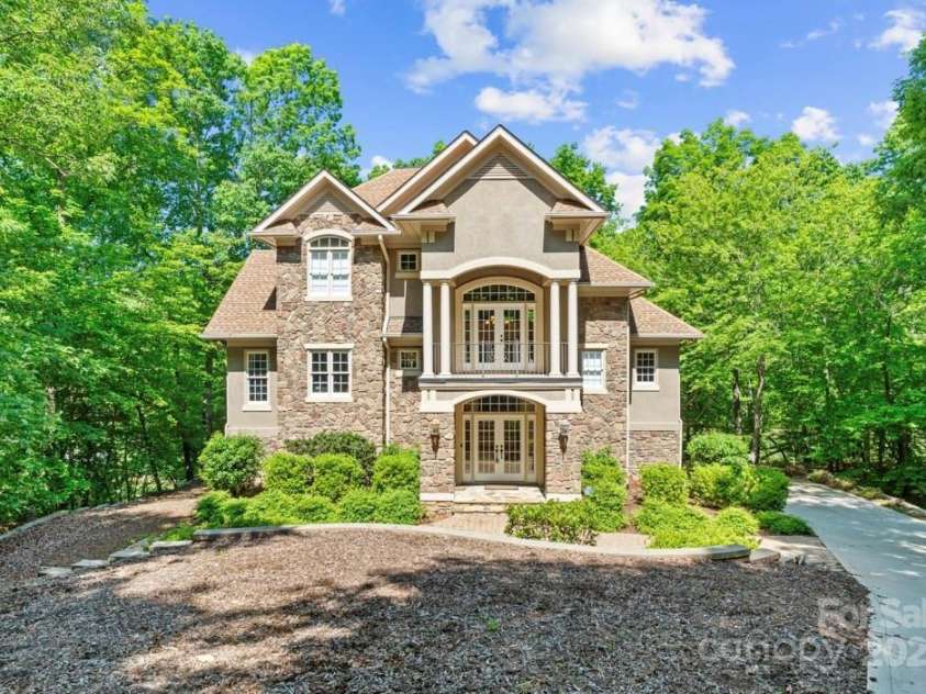 335 Whisper Lake Drive, New London, NC 28127.  MLS# CAR4260063, YatesRealty ID 14038. 