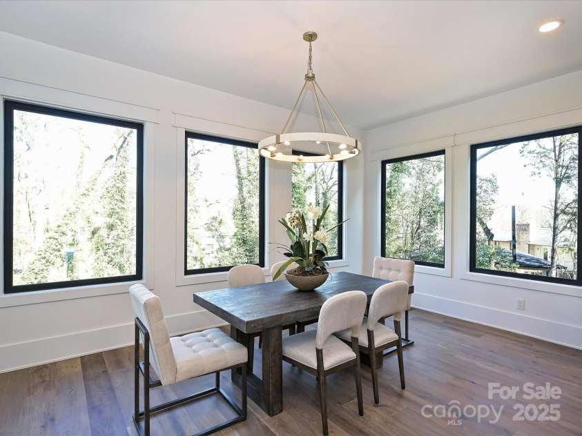 914 Laurel Creek Lane, Charlotte, NC 28211.  MLS# CAR4100598, YatesRealty ID 1404. 